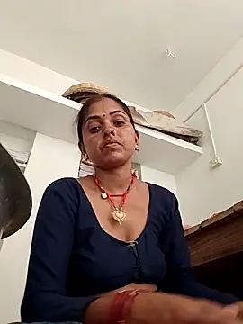 Snapshot of Mahima_rani34 chatting on May 14, 2026, 9:49 am Mahima rani34 online show from May 14, 2026, 9:49 am