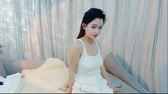 HCOCO online show from April 14, 2026, 2:01 pm