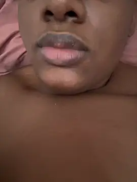 amorasecy online show from March 19, 2026, 1:04 pm