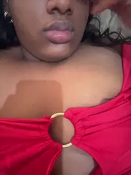 Snapshot of amorasecy chatting on May 25, 2026, 2:12 pm amorasecy online show from May 25, 2026, 2:12 pm
