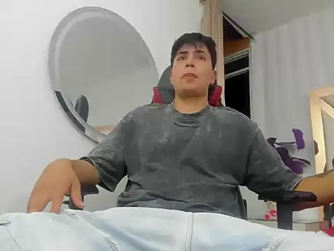 ThomasThund online show from January 14, 2026, 3:01 am