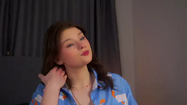 Snapshot of QuinnHeileman chatting on January 15, 2026, 11:26 am QuinnHeileman online show from January 15, 2026, 11:26 am