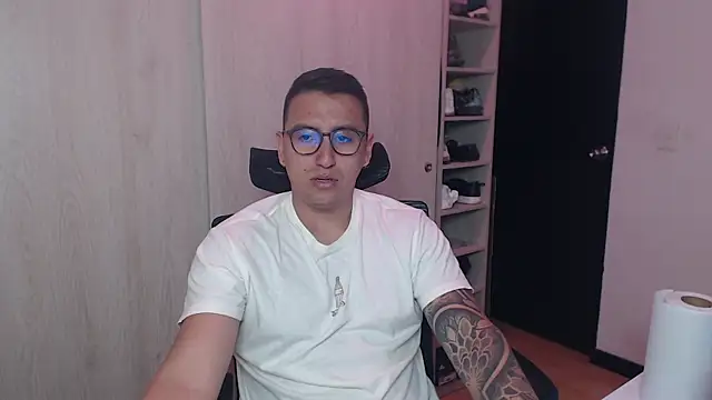 DanteVesper online show from April 3, 2026, 2:42 am