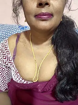 Snapshot of siri_tamiltelugu chatting on February 14, 2026, 4:04 pm siri tamiltelugu online show from February 14, 2026, 4:04 pm