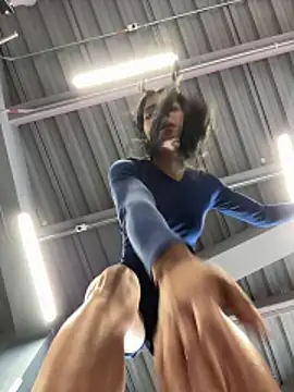 Snapshot of Ema_Rose_ chatting on January 13, 2026, 5:18 pm Ema Rose online show from January 13, 2026, 5:18 pm