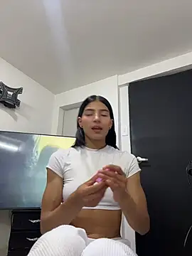 Ema Rose  online show from April 7, 2026, 8:31 pm