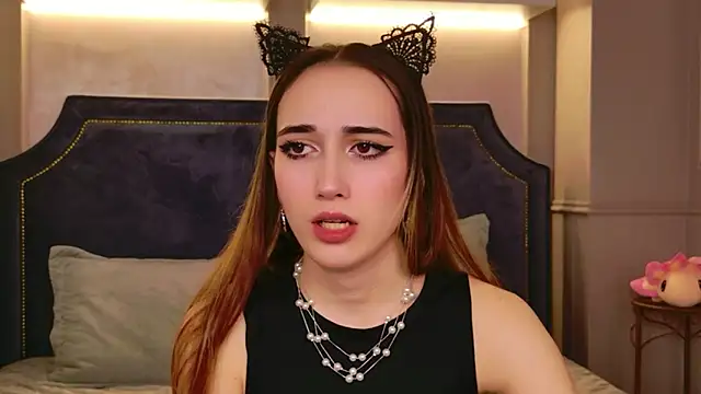 Gretta Lane online show from March 18, 2026, 5:32 am