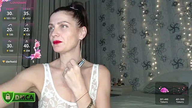 Snapshot of LindaXSteve chatting on September 26, 2025, 9:41 pm LindaXSteve online show from September 26, 2025, 9:41 pm