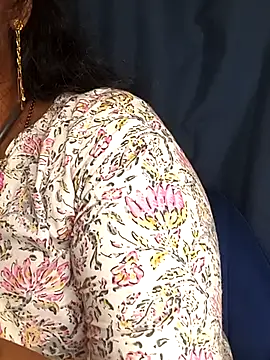 Snapshot of Deshi_bhabhi143 chatting on January 16, 2026, 6:17 am Deshi bhabhi143 online show from January 16, 2026, 6:17 am