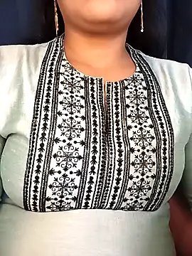 Snapshot of Deshi_bhabhi143 chatting on February 5, 2026, 6:18 am Deshi bhabhi143 online show from February 5, 2026, 6:18 am