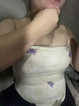 lili-roze online show from January 18, 2026, 1:26 pm