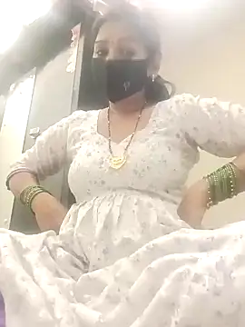 ritu7755 online show from April 5, 2026, 3:53 pm