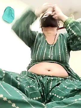 ritu7755 online show from April 18, 2026, 6:06 am