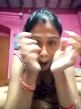 Hooghlypinkivabi online show from March 12, 2026, 12:33 pm