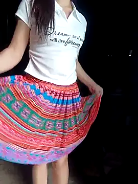 -Lovely-y online show from May 8, 2026, 12:38 am