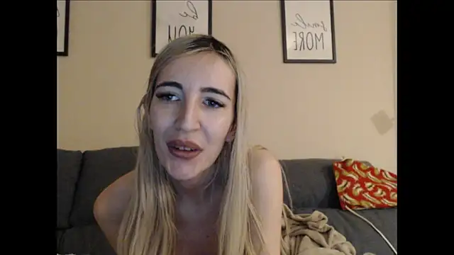 BarbieBlondieGirl online show from May 24, 2026, 10:26 pm