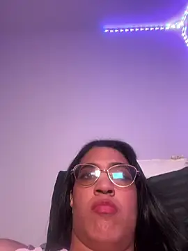 ValentinaEvanz online show from July 10, 2026, 6:43 pm