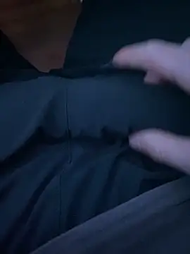 LittleGuy 2007 online show from April 11, 2026, 10:03 pm