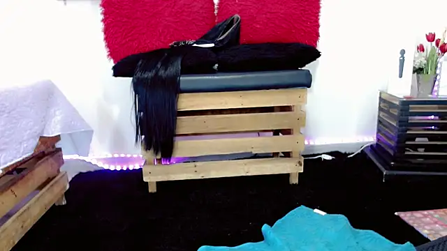 Yara Atwan online show from February 3, 2026, 11:15 am