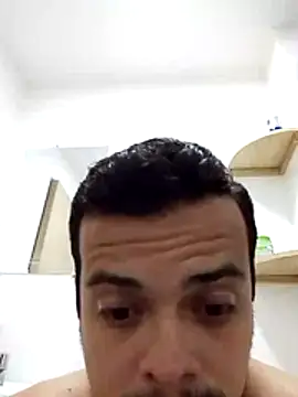 Snapshot of soytorres92 chatting on April 5, 2026, 5:37 am soytorres92 online show from April 5, 2026, 5:37 am