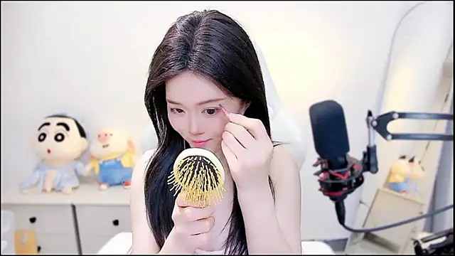 Cindy-dd online show from March 4, 2026, 12:00 pm