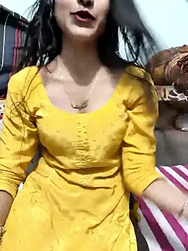 Yours-Zeenat online show from February 21, 2026, 9:32 am