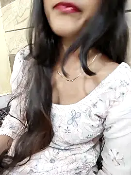 Yours-Zeenat online show from April 13, 2026, 9:48 am