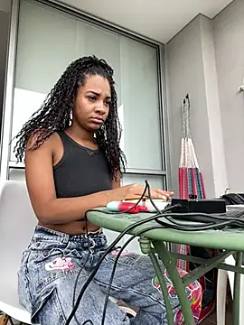 Snapshot of _keylafisher_ chatting on February 24, 2026, 7:01 pm keylafisher online show from February 24, 2026, 7:01 pm