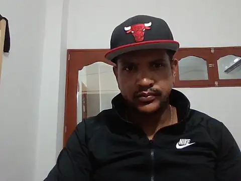 Snapshot of bigdick211292 chatting on December 22, 2025, 10:51 pm bigdick211292 online show from December 22, 2025, 10:51 pm