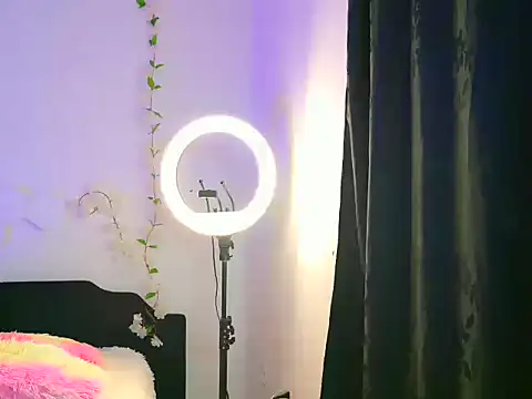 Velvetvibes   online show from April 2, 2026, 5:16 am