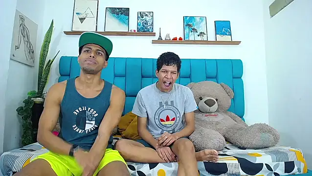 Interracial Snow Bunny online show from March 21, 2026, 7:06 pm