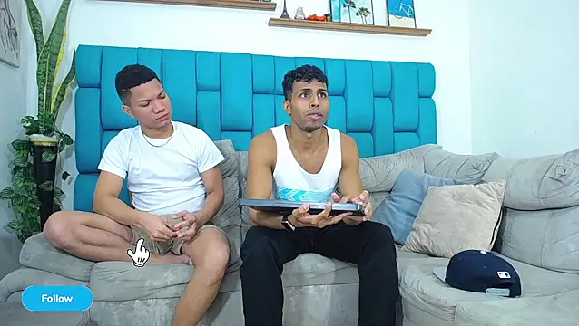 Interracial Snow Bunny online show from March 27, 2026, 8:19 pm