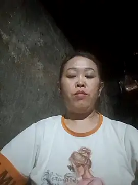 dakota-kis online show from April 15, 2026, 11:16 pm