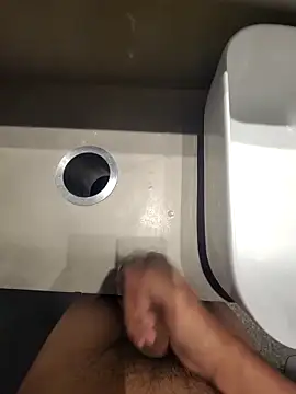 Snapshot of jerryrooh69 chatting on February 12, 2026, 11:38 am jerryrooh69 online show from February 12, 2026, 11:38 am