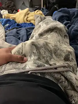 elpapigrande12 online show from March 29, 2026, 2:33 am