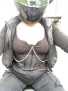 Scarlet auraa online show from February 11, 2026, 9:53 pm