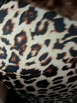 Snapshot of duyenem2k chatting on January 8, 2026, 2:03 am duyenem2k online show from January 8, 2026, 2:03 am