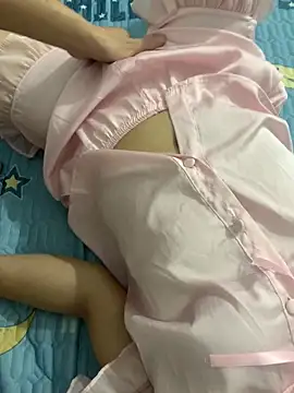 Snapshot of duyenem2k chatting on March 2, 2026, 4:36 pm duyenem2k online show from March 2, 2026, 4:36 pm