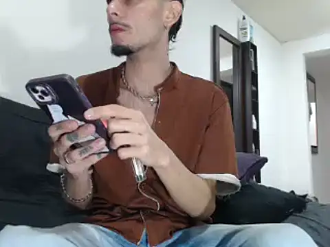 levconnor online show from February 26, 2026, 8:41 pm