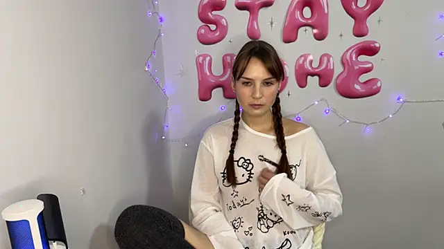 stayhomegirl online show from February 26, 2026, 7:35 pm