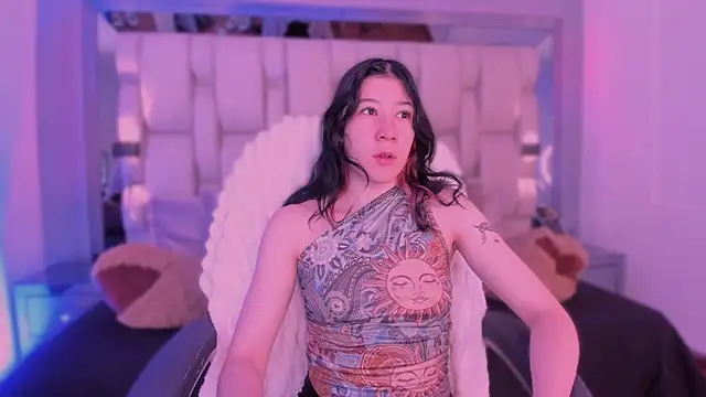 ElaRabbit online show from April 3, 2026, 12:03 pm