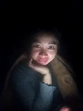 Snapshot of Hiniyk2 chatting on March 15, 2026, 12:44 pm Hiniyk2 online show from March 15, 2026, 12:44 pm