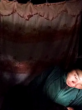 Snapshot of Hiniyk2 chatting on March 17, 2026, 5:00 am Hiniyk2 online show from March 17, 2026, 5:00 am