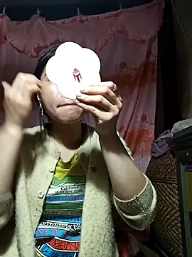 Snapshot of Hiniyk2 chatting on March 18, 2026, 2:04 am Hiniyk2 online show from March 18, 2026, 2:04 am