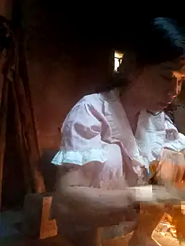 Snapshot of Hiniyk2 chatting on March 18, 2026, 11:30 pm Hiniyk2 online show from March 18, 2026, 11:30 pm