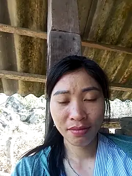 Snapshot of Hiniyk2 chatting on March 30, 2026, 2:45 am Hiniyk2 online show from March 30, 2026, 2:45 am