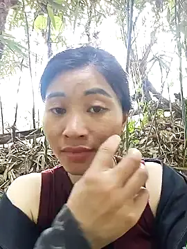 Snapshot of Hiniyk2 chatting on April 4, 2026, 3:05 am Hiniyk2 online show from April 4, 2026, 3:05 am