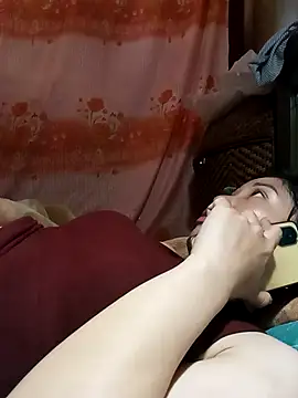 Snapshot of Hiniyk2 chatting on April 6, 2026, 5:19 am Hiniyk2 online show from April 6, 2026, 5:19 am