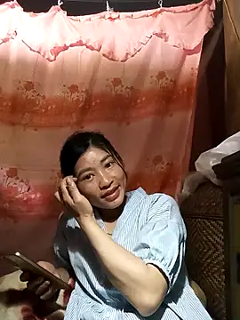 Snapshot of Hiniyk2 chatting on April 16, 2026, 5:52 am Hiniyk2 online show from April 16, 2026, 5:52 am