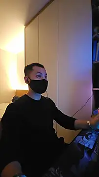 Snapshot of OnlyHand9x chatting on February 10, 2026, 6:23 pm OnlyHand9x online show from February 10, 2026, 6:23 pm